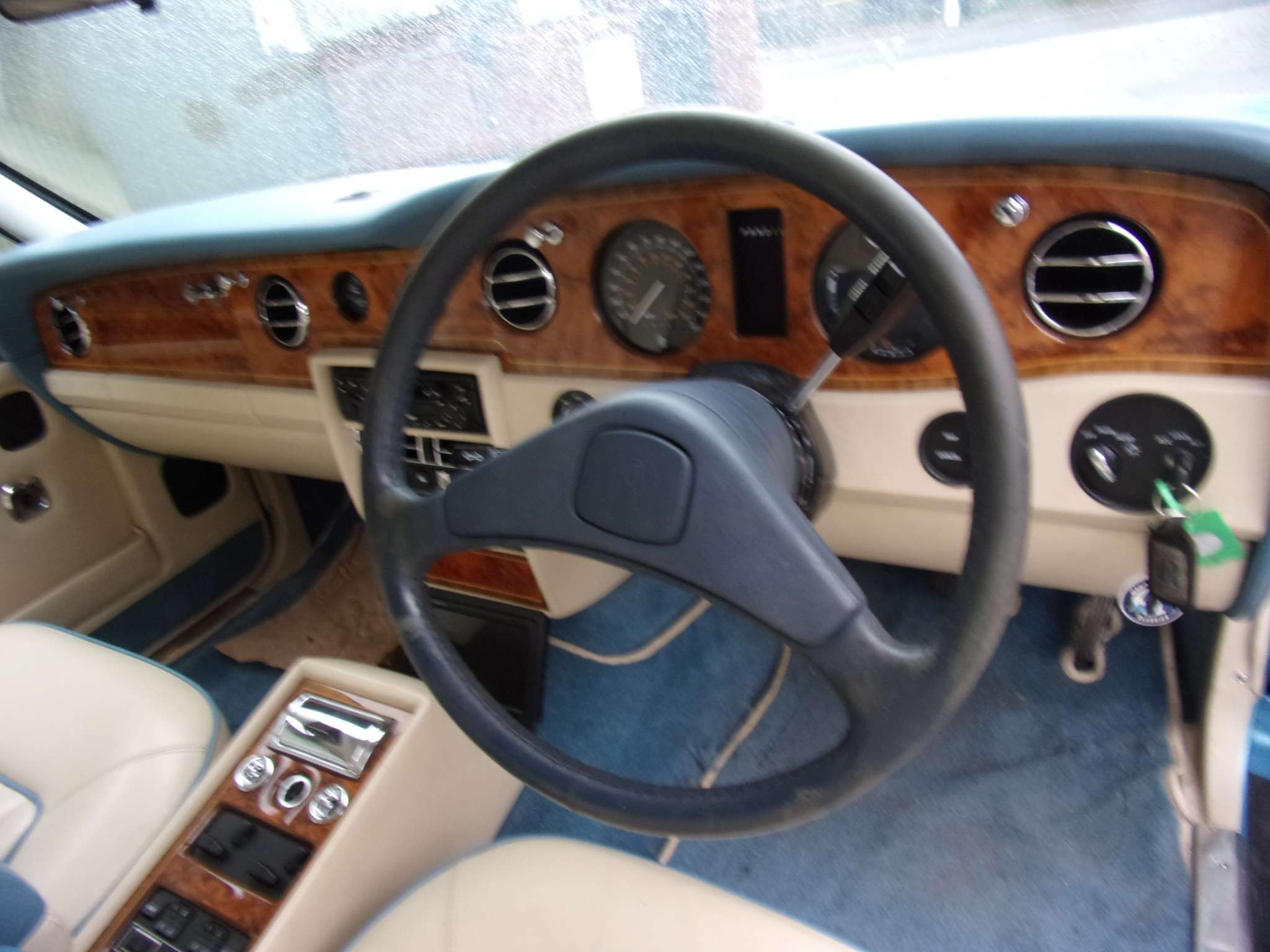 1991 ROLLS-ROYCE SILVER SPIRIT 1991 ROLLS-ROYCE SILVER SPIRIT