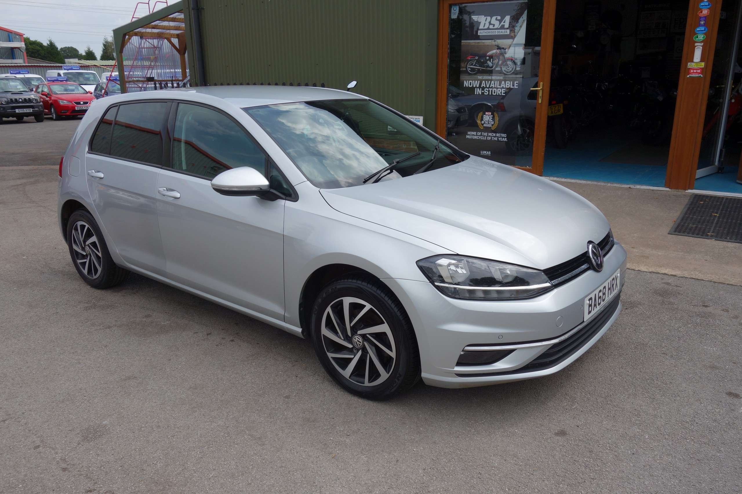 2019 VOLKSWAGEN GOLF 2019 VOLKSWAGEN GOLF