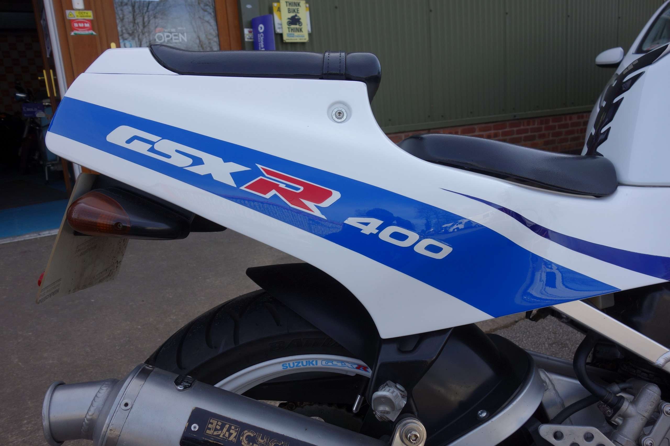 1995 SUZUKI GSXR 1995 SUZUKI GSXR