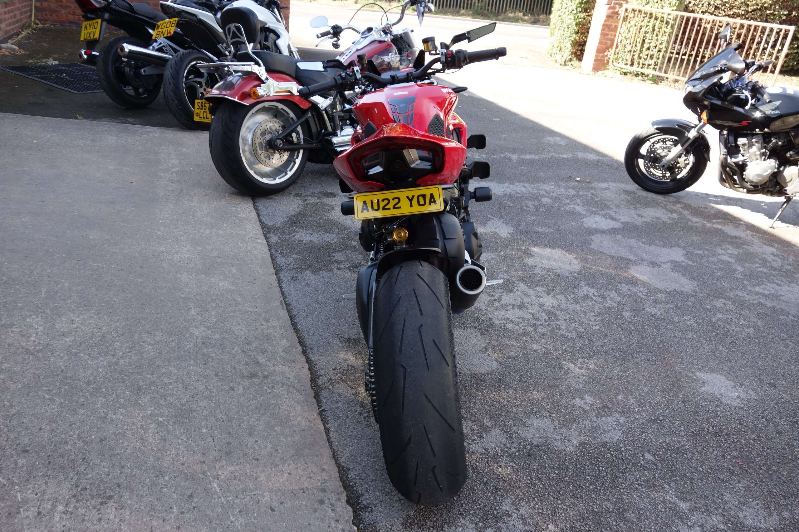 2022 DUCATI STREETFIGHTER V4S 2022 DUCATI STREETFIGHTER V4S