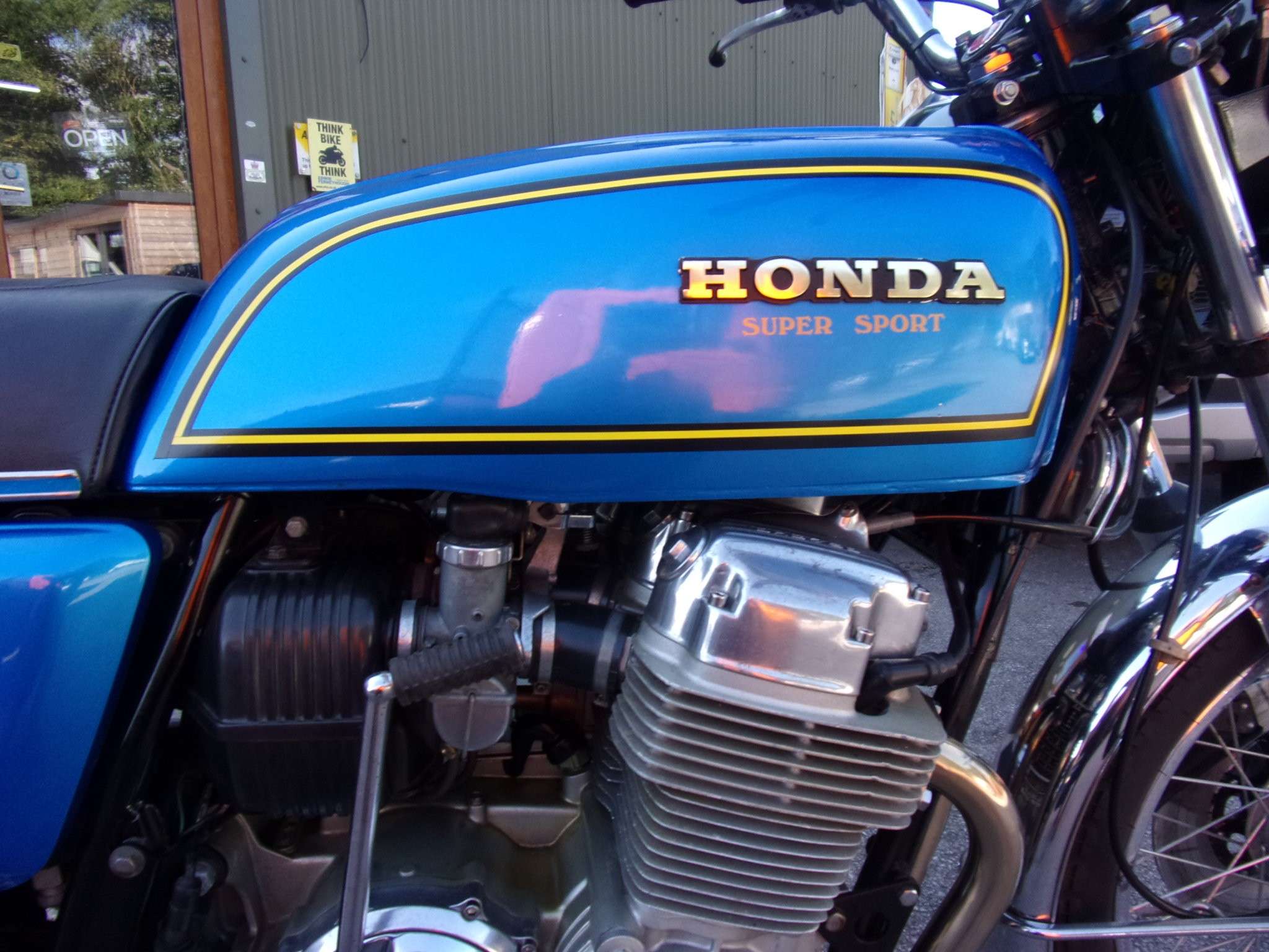 1975 HONDA CB750 1975 HONDA CB750