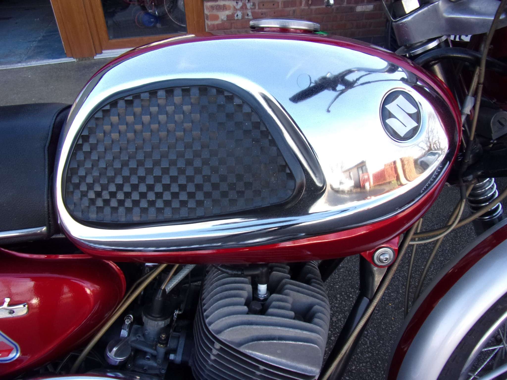 null SUZUKI T20 250 null SUZUKI T20 250