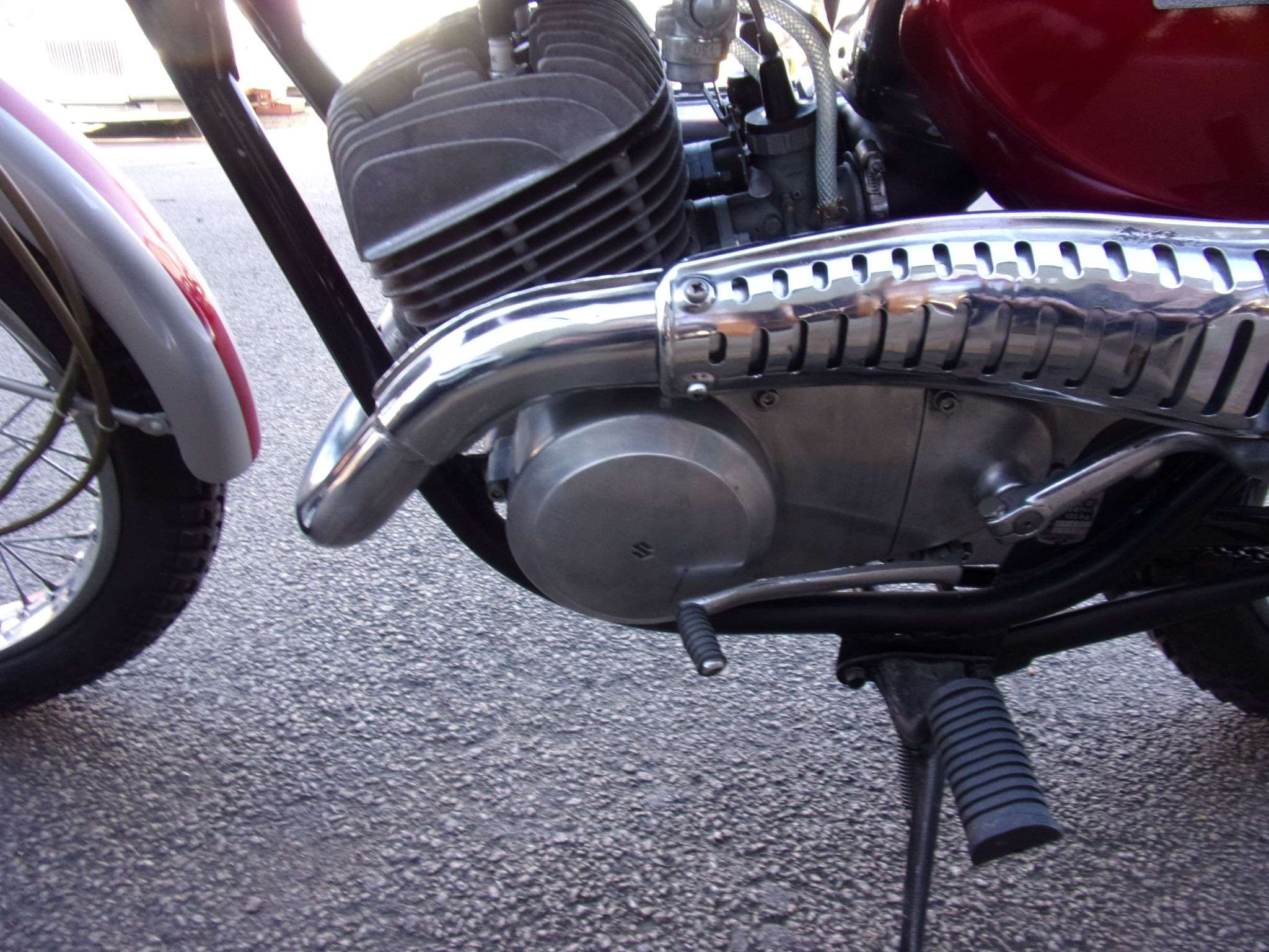 null SUZUKI T20 250 null SUZUKI T20 250