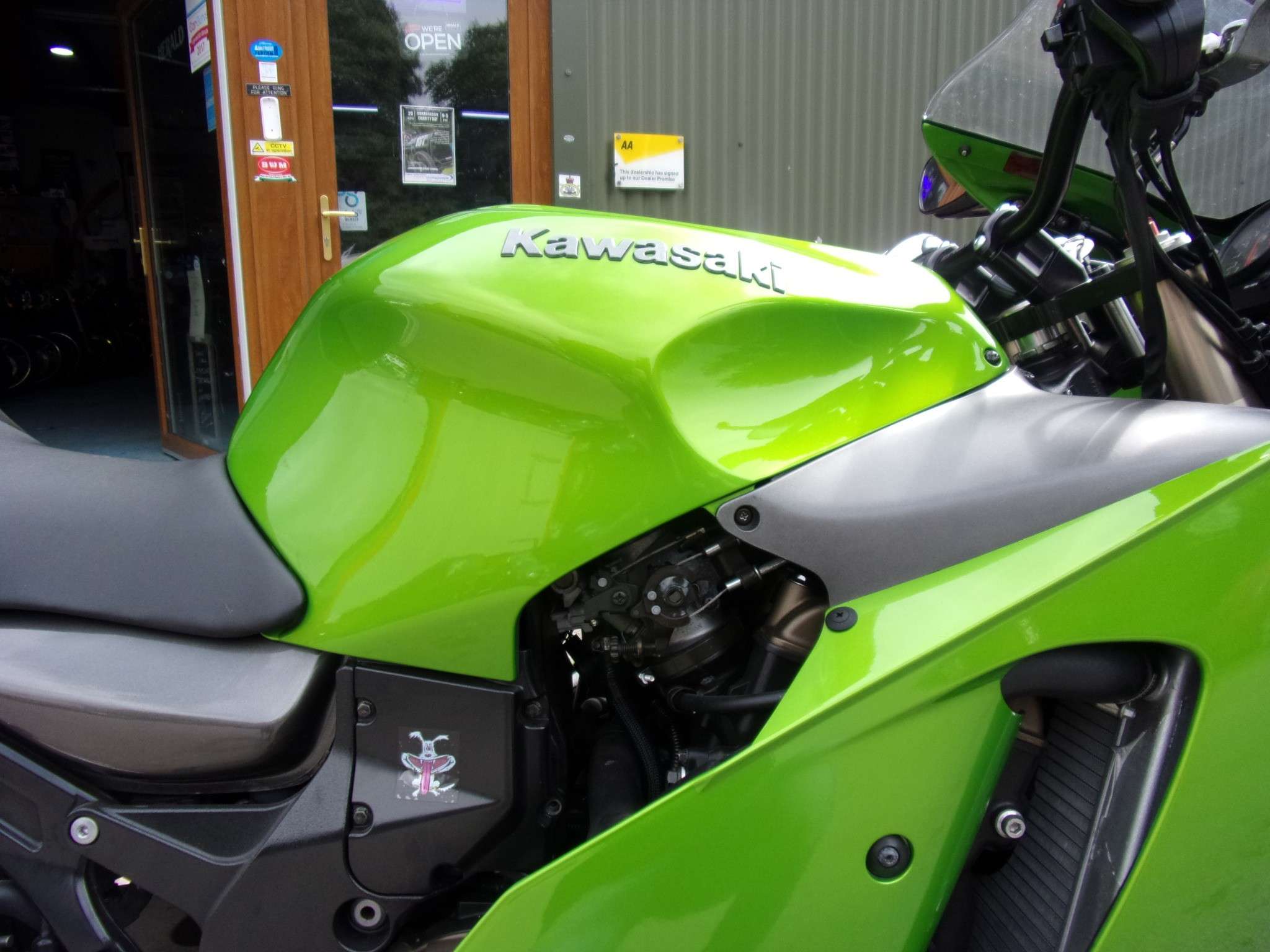 2000 KAWASAKI ZX 2000 KAWASAKI ZX