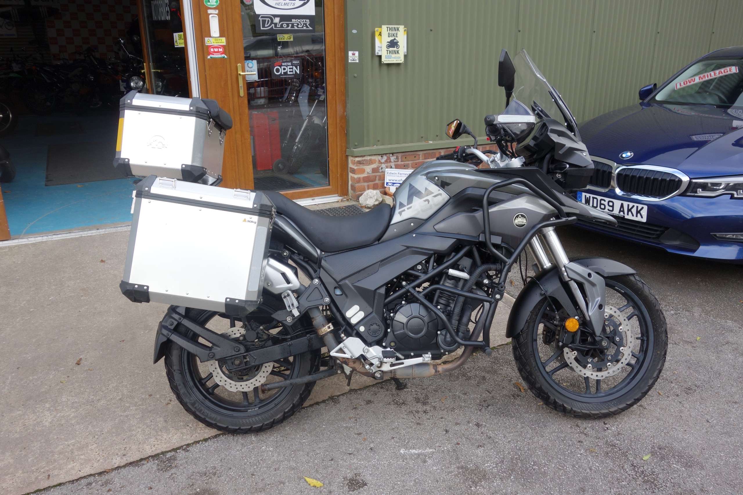 2022 SINNIS TERRAIN 2022 SINNIS TERRAIN