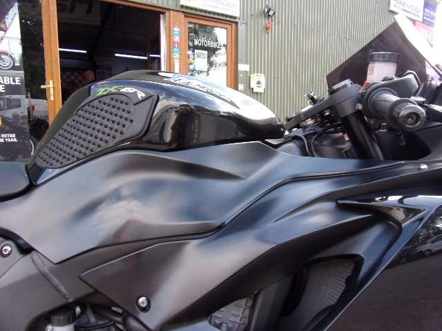 2019 KAWASAKI ZX 2019 KAWASAKI ZX