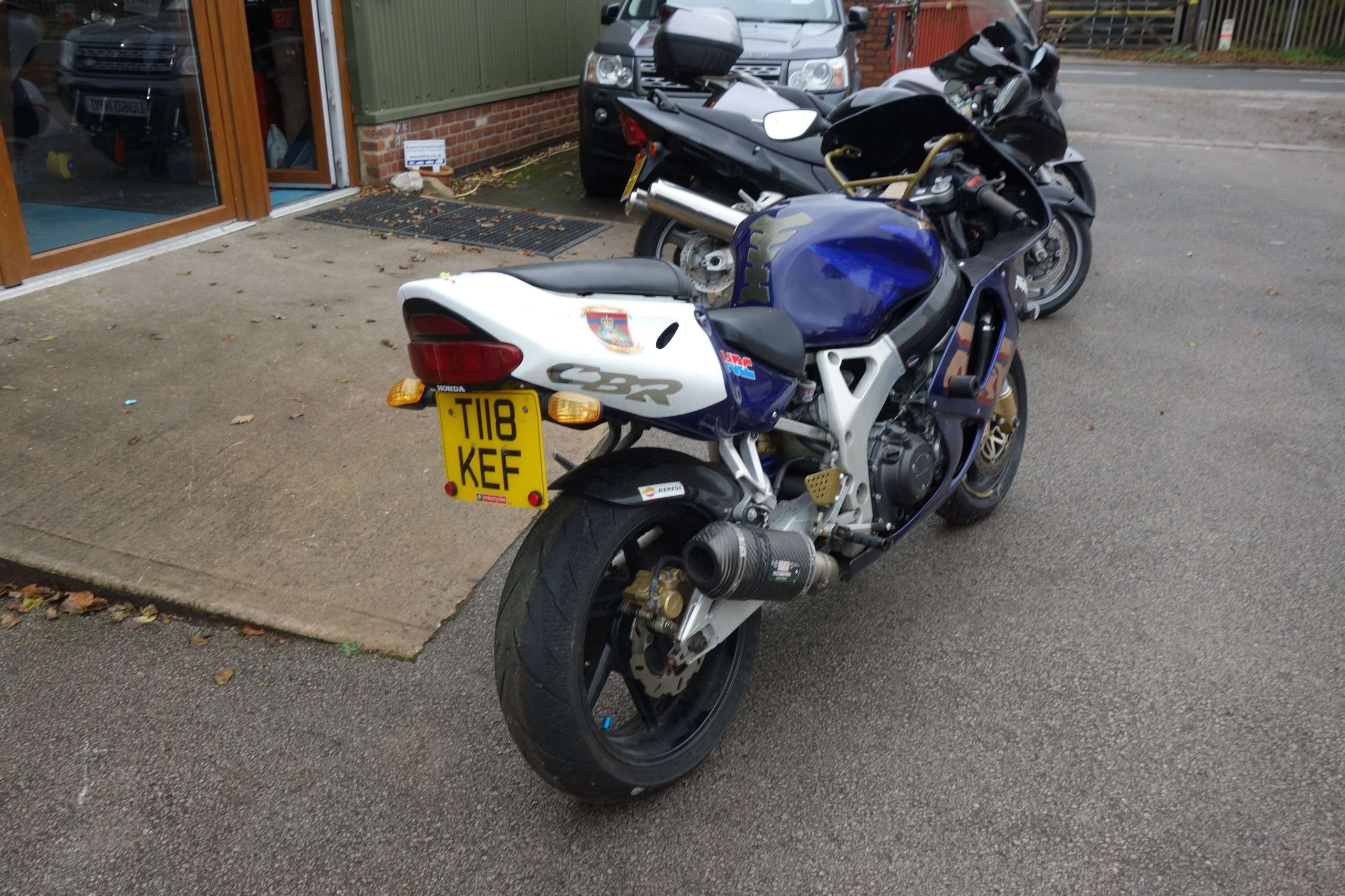 1999 HONDA CBR900 1999 HONDA CBR900