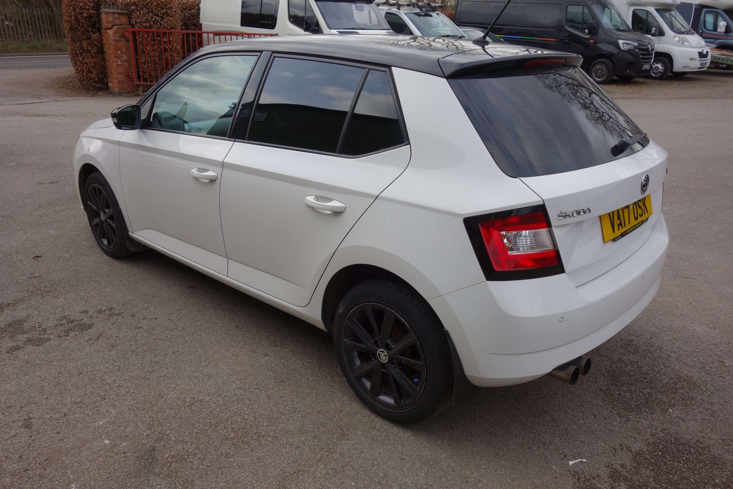 2017 SKODA FABIA 2017 SKODA FABIA