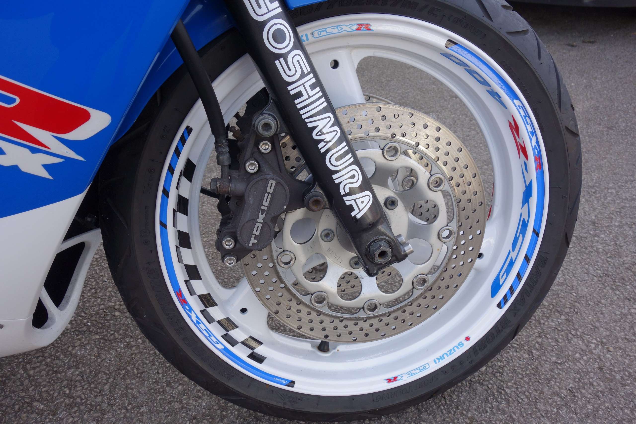 1995 SUZUKI GSXR 1995 SUZUKI GSXR