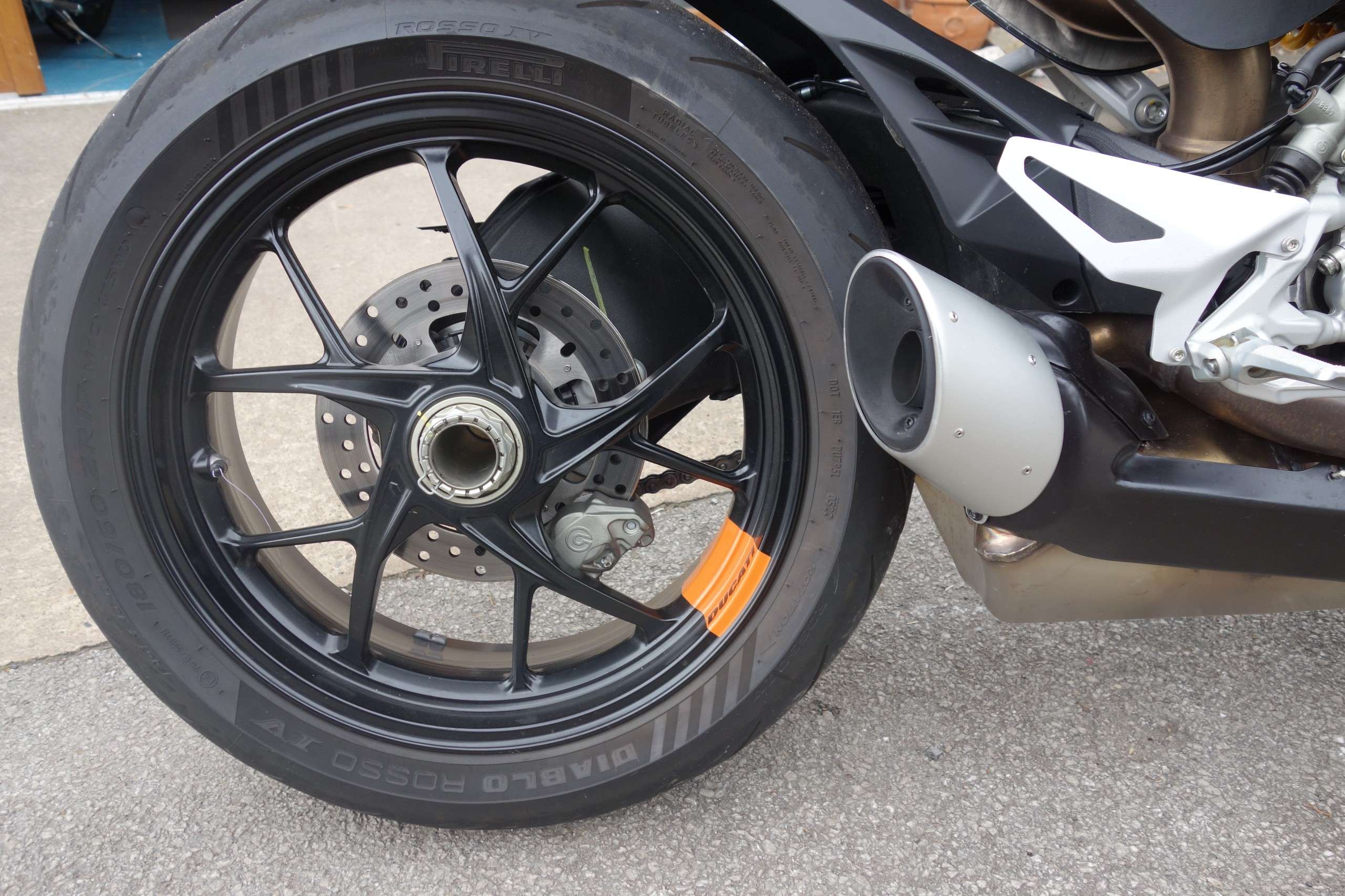 null DUCATI STREETFIGHTER null DUCATI STREETFIGHTER