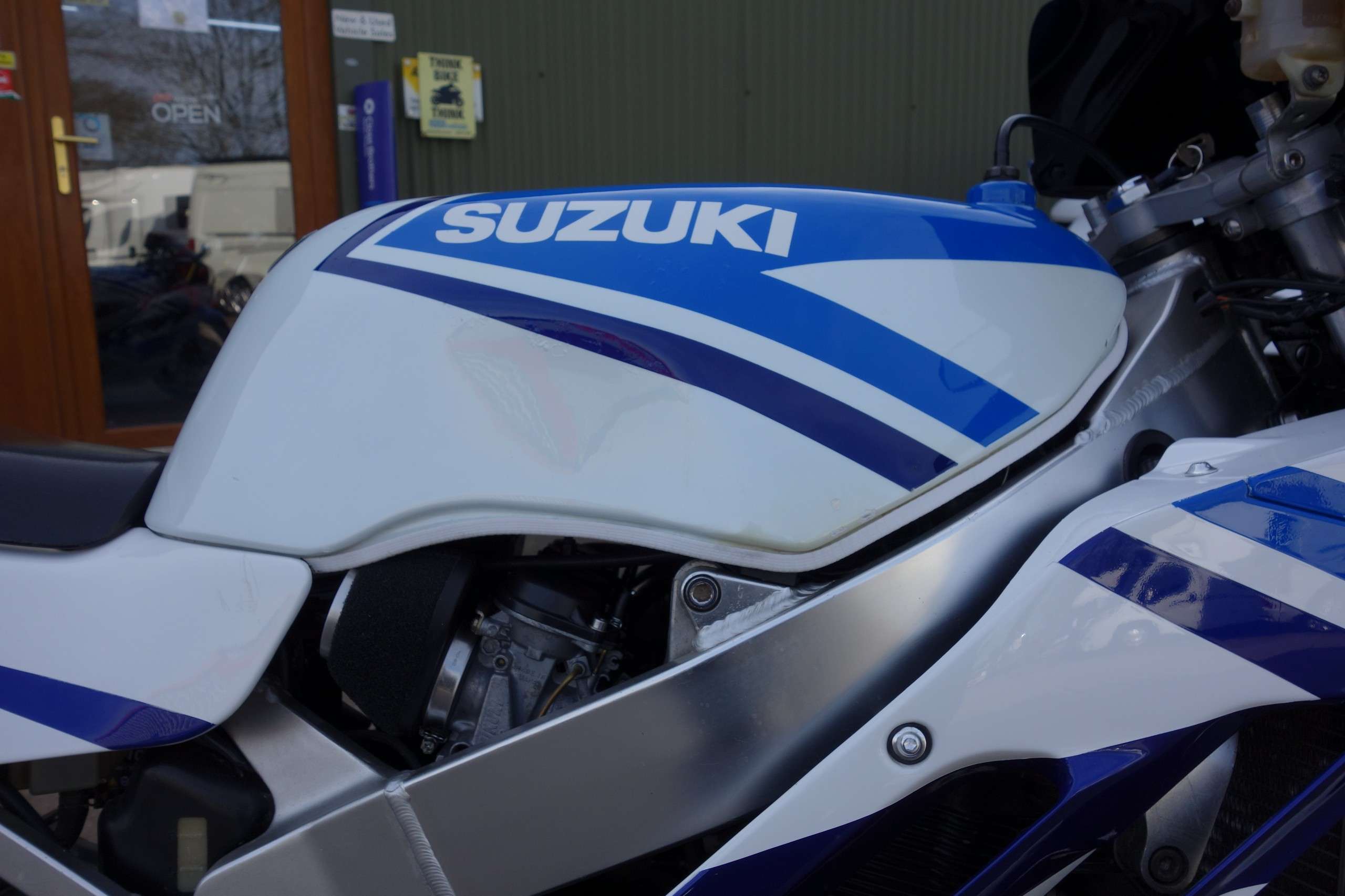 1995 SUZUKI GSXR 1995 SUZUKI GSXR