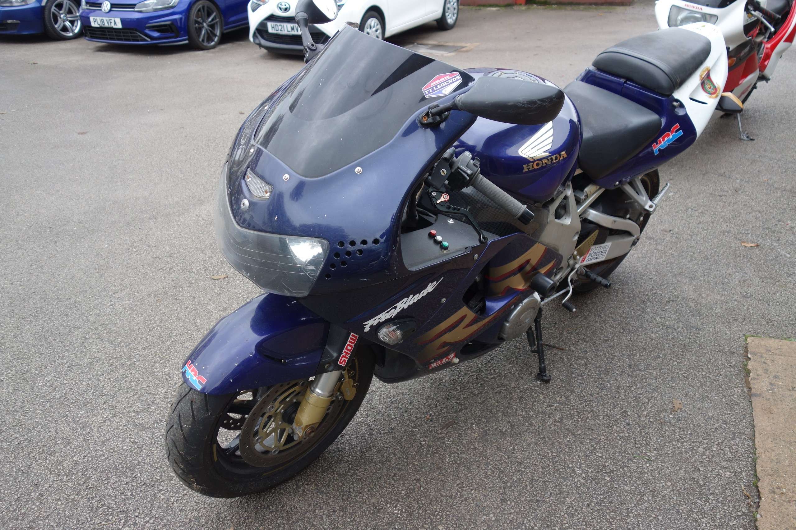 1999 HONDA CBR900 1999 HONDA CBR900