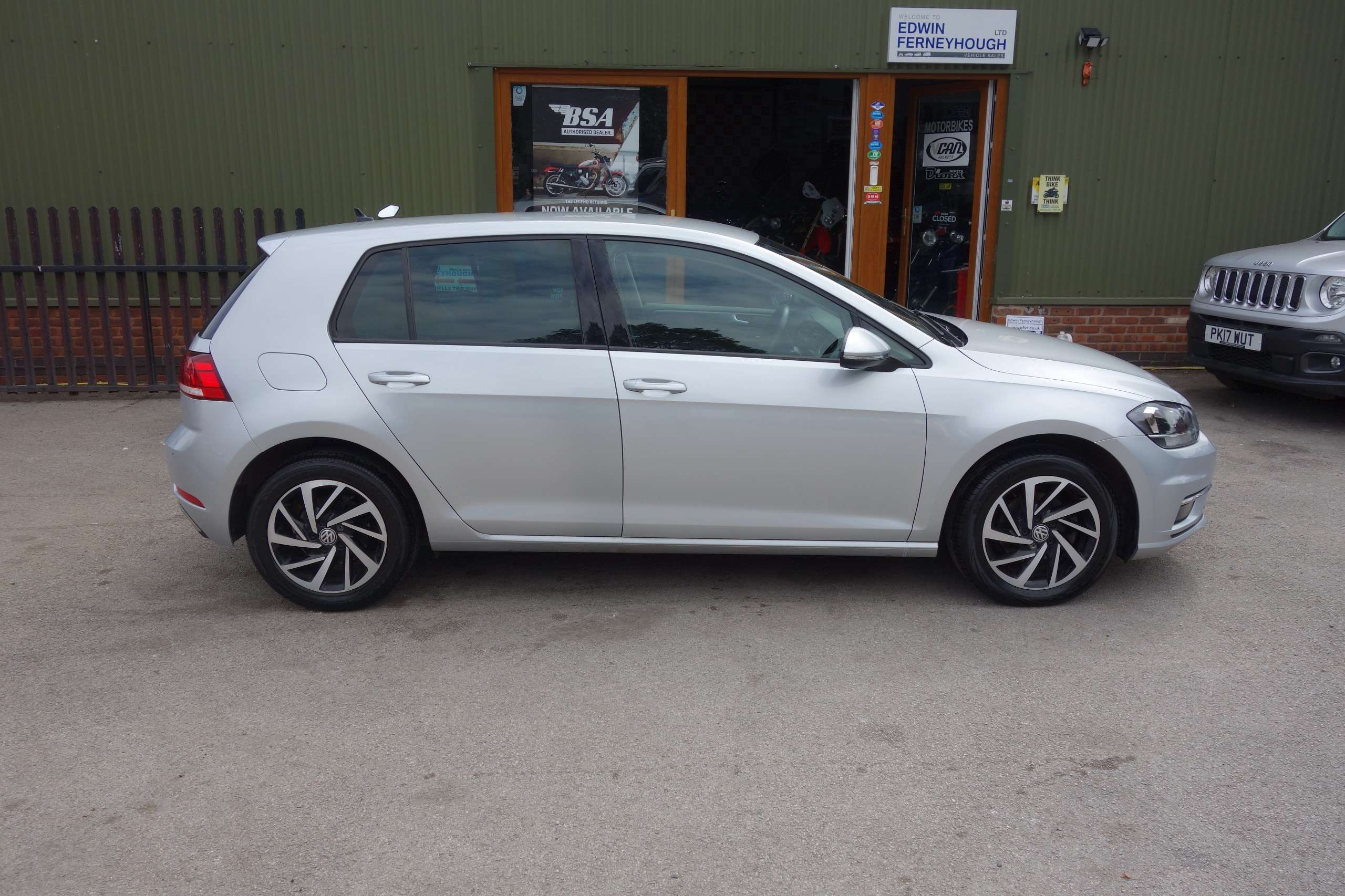 2019 VOLKSWAGEN GOLF 2019 VOLKSWAGEN GOLF