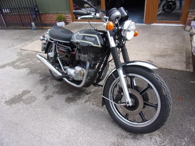 Check out this Triumph Bonneville 1980 Petrol Manual