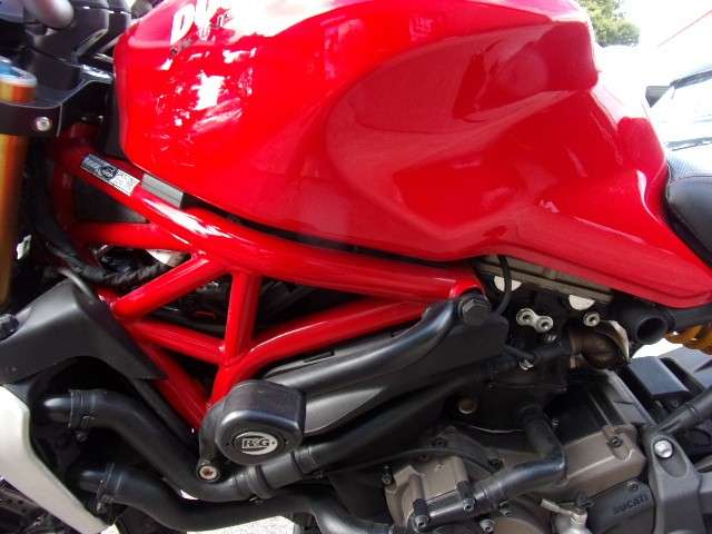 2015 DUCATI MONSTER 2015 DUCATI MONSTER