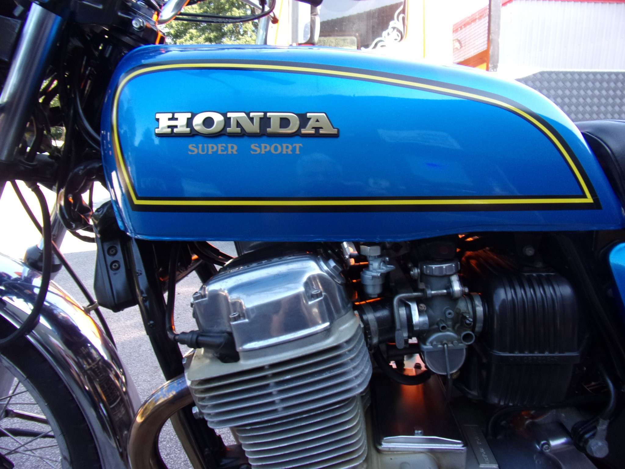 1975 HONDA CB750 1975 HONDA CB750
