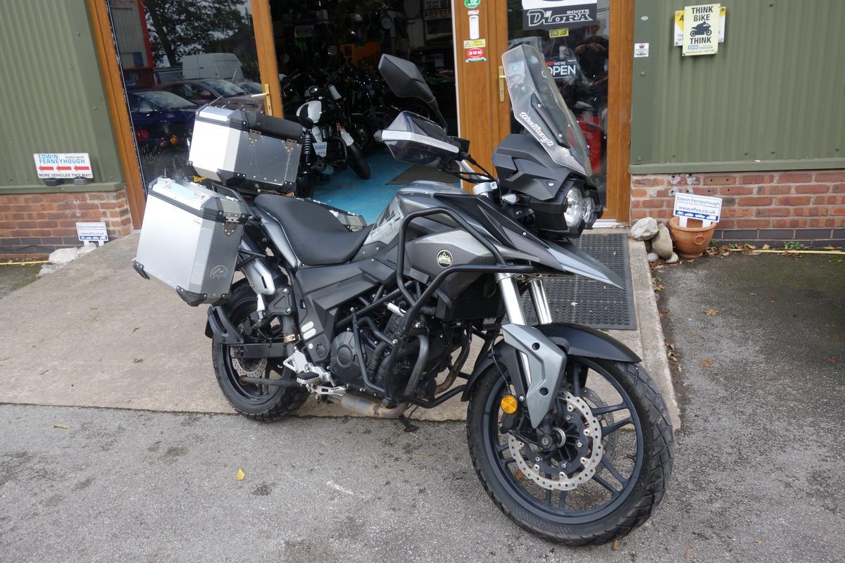 Check out this Sinnis Terrain 2022 Petrol Manual