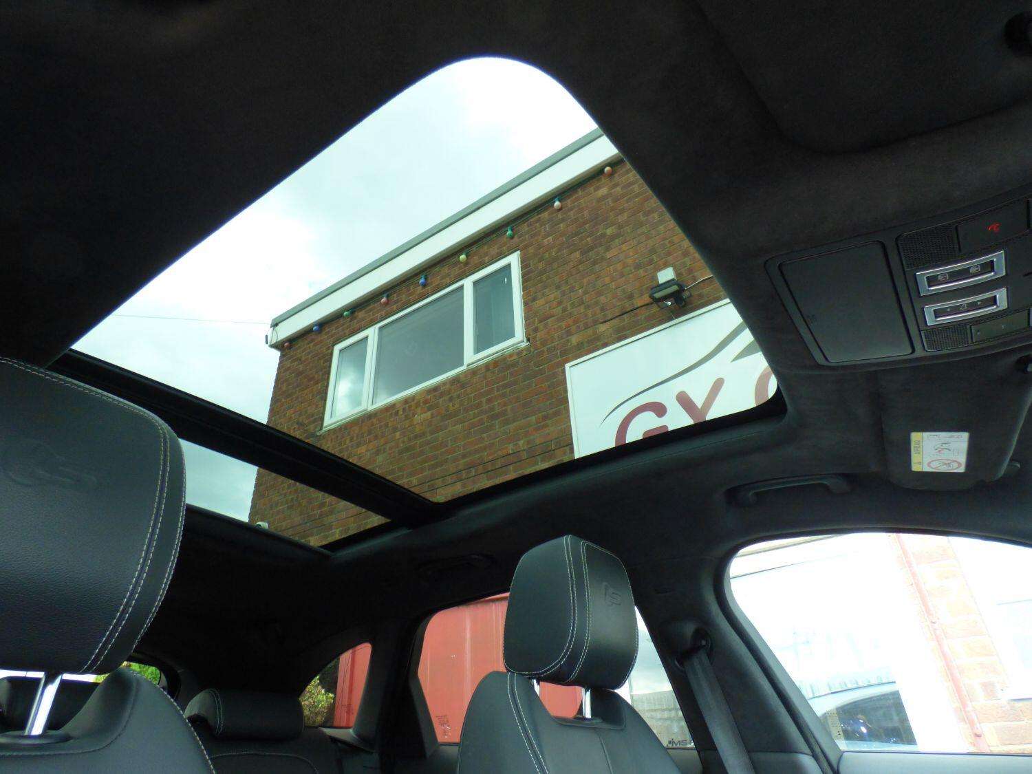 2018 JAGUAR F-PACE 2018 JAGUAR F-PACE