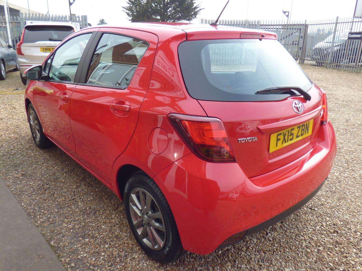 2015 TOYOTA YARIS 2015 TOYOTA YARIS