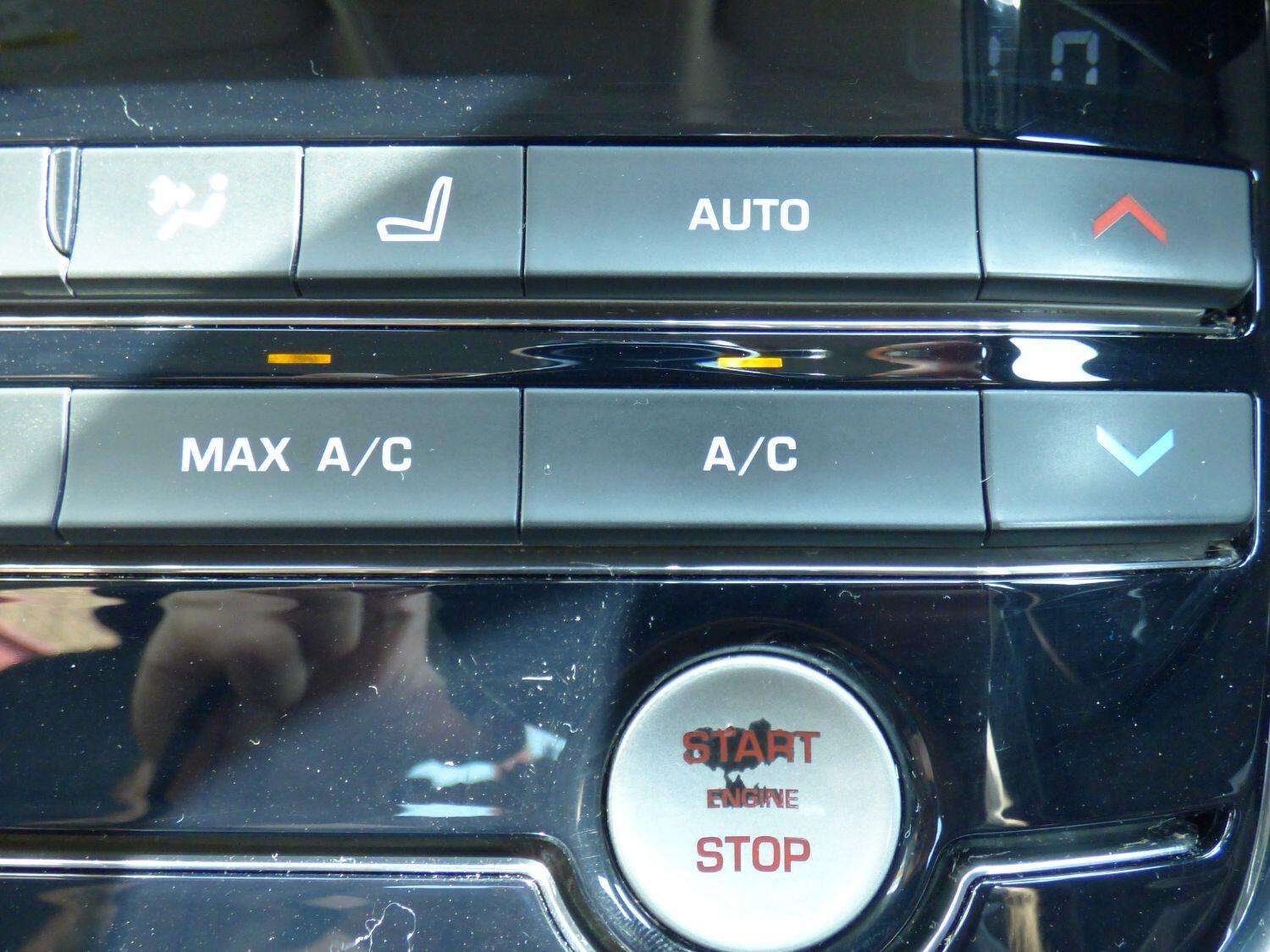 2015 JAGUAR XF 2015 JAGUAR XF