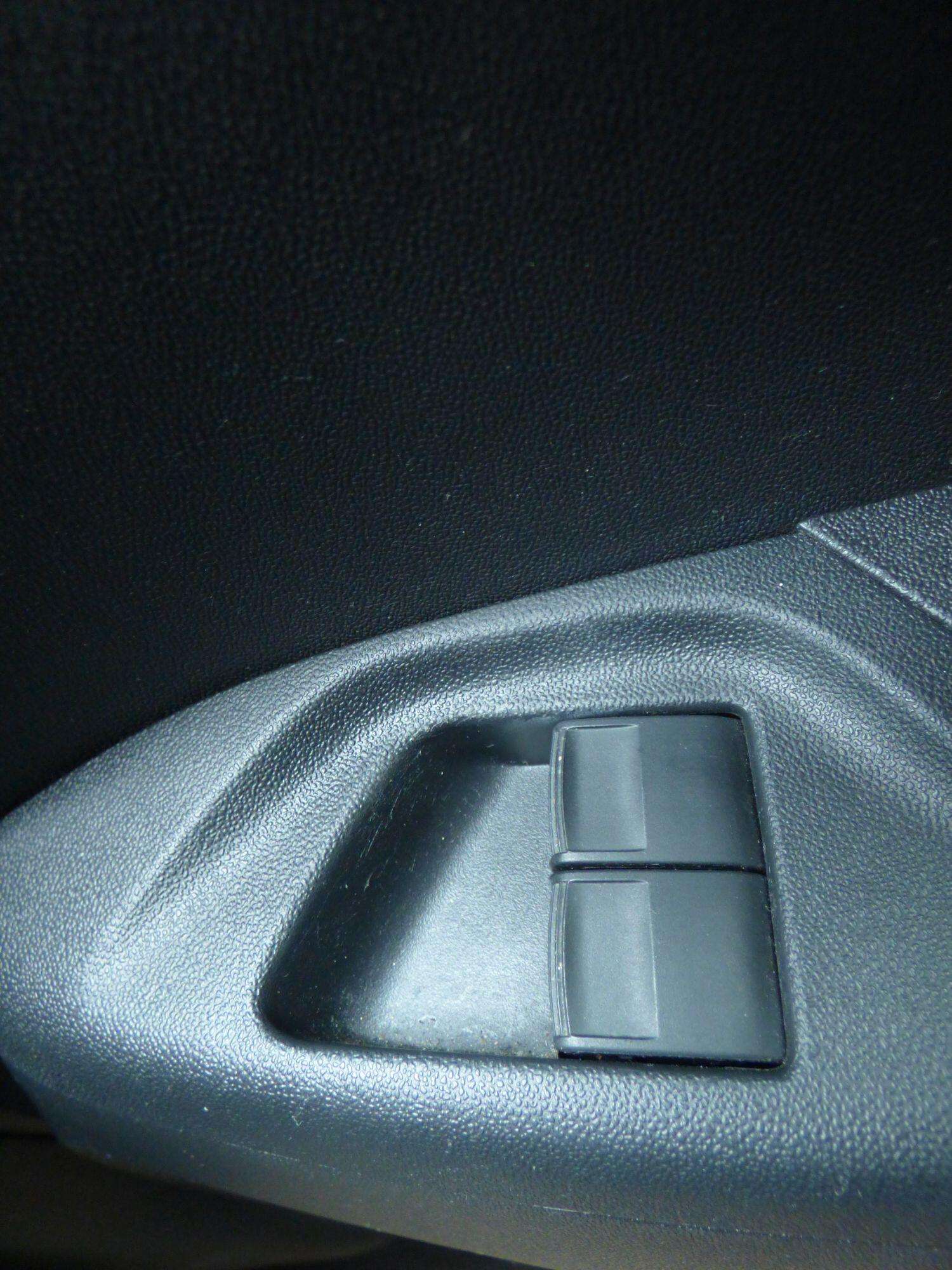 2017 PEUGEOT 108 2017 PEUGEOT 108