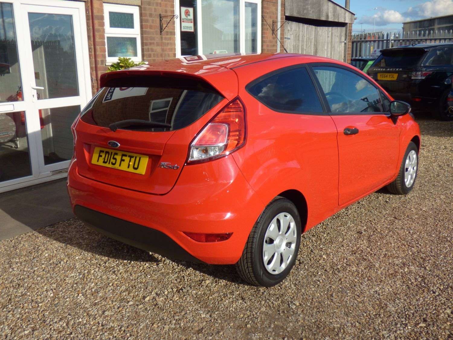 2015 FORD FIESTA 2015 FORD FIESTA