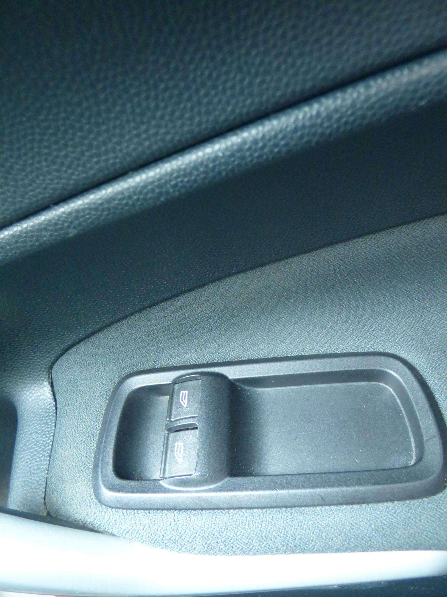 2012 FORD FIESTA 2012 FORD FIESTA