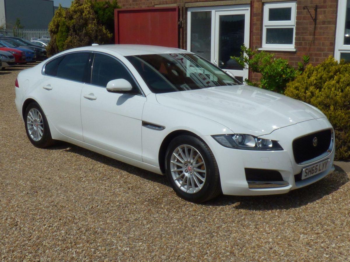 Check out this Jaguar Xf 2015 Diesel Automatic