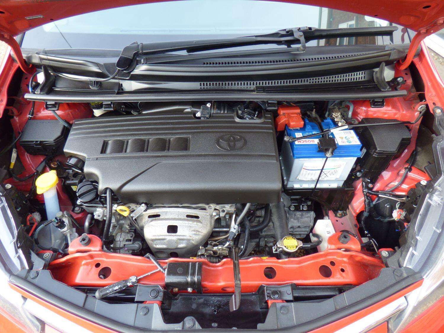 2015 TOYOTA YARIS 2015 TOYOTA YARIS