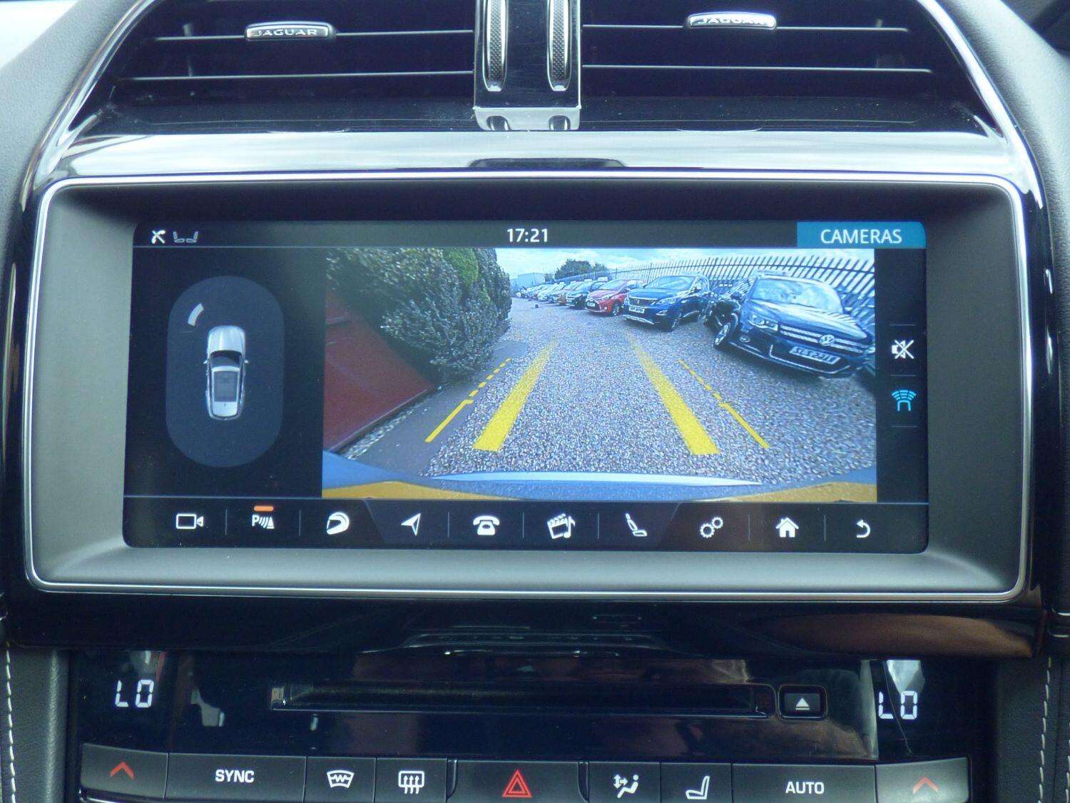 2018 JAGUAR F-PACE 2018 JAGUAR F-PACE