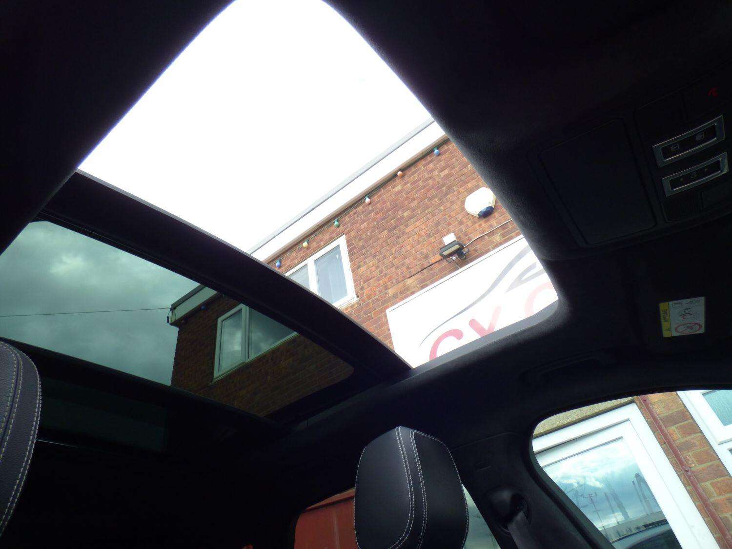 2018 JAGUAR F-PACE 2018 JAGUAR F-PACE