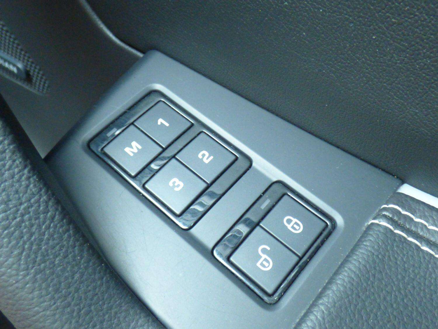 2018 JAGUAR F-PACE 2018 JAGUAR F-PACE