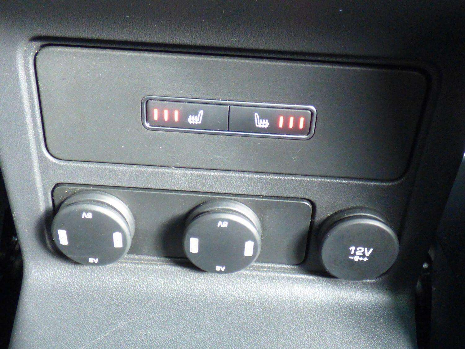 2018 JAGUAR F-PACE 2018 JAGUAR F-PACE