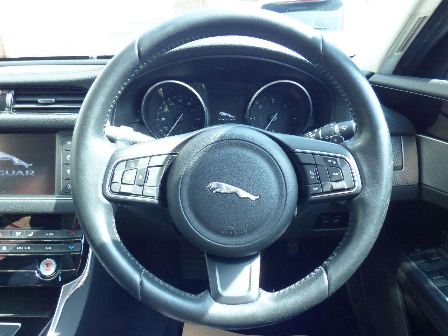 2015 JAGUAR XF 2015 JAGUAR XF