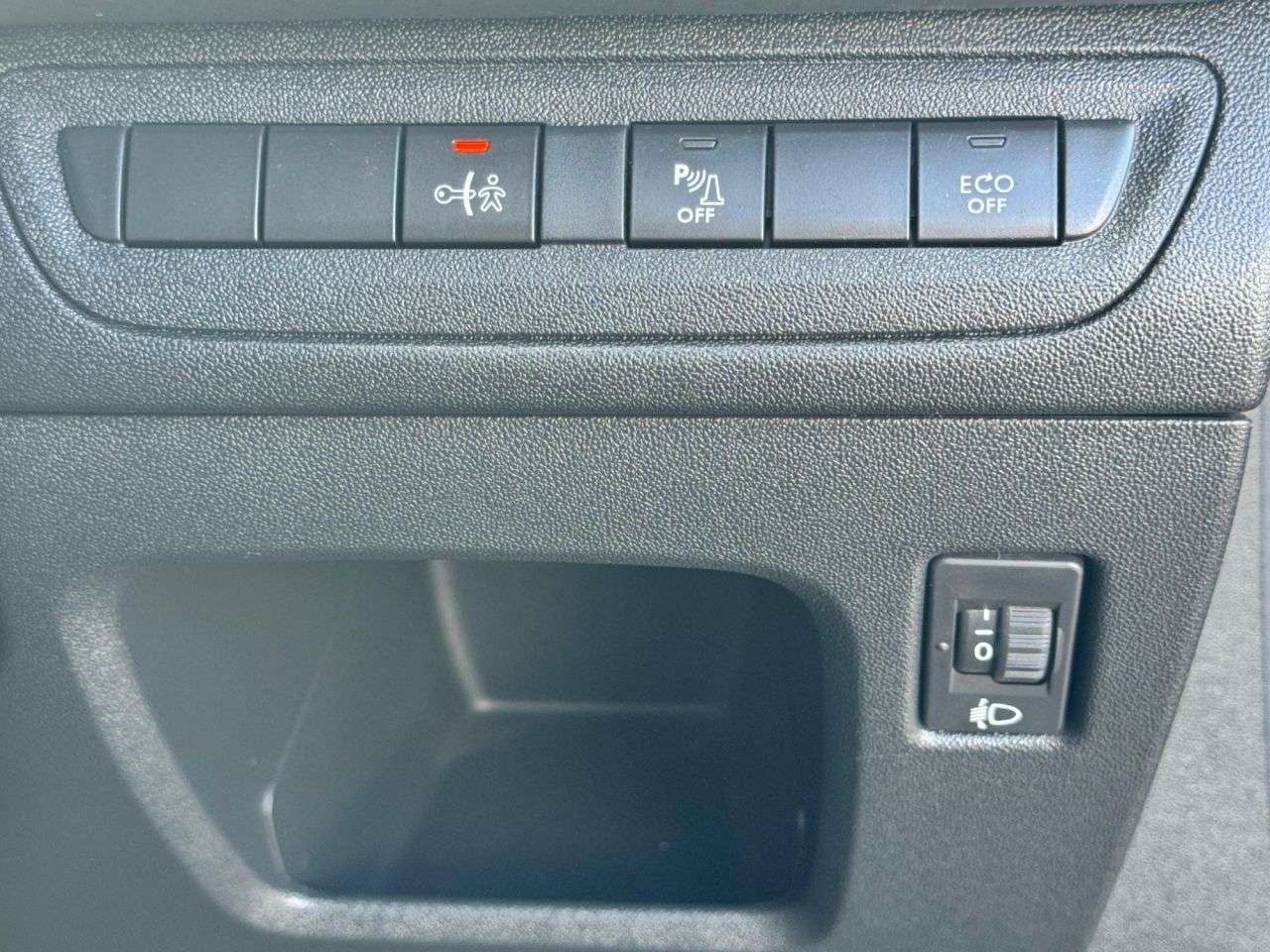 2019 PEUGEOT 208 2019 PEUGEOT 208