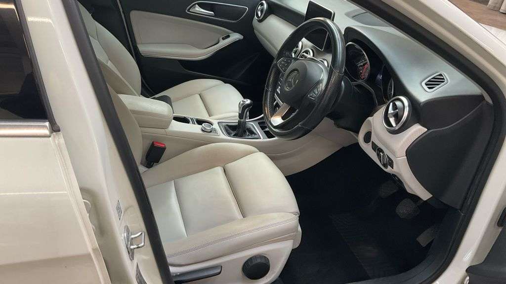 2015 MERCEDES-BENZ A-CLASS 2015 MERCEDES-BENZ A-CLASS