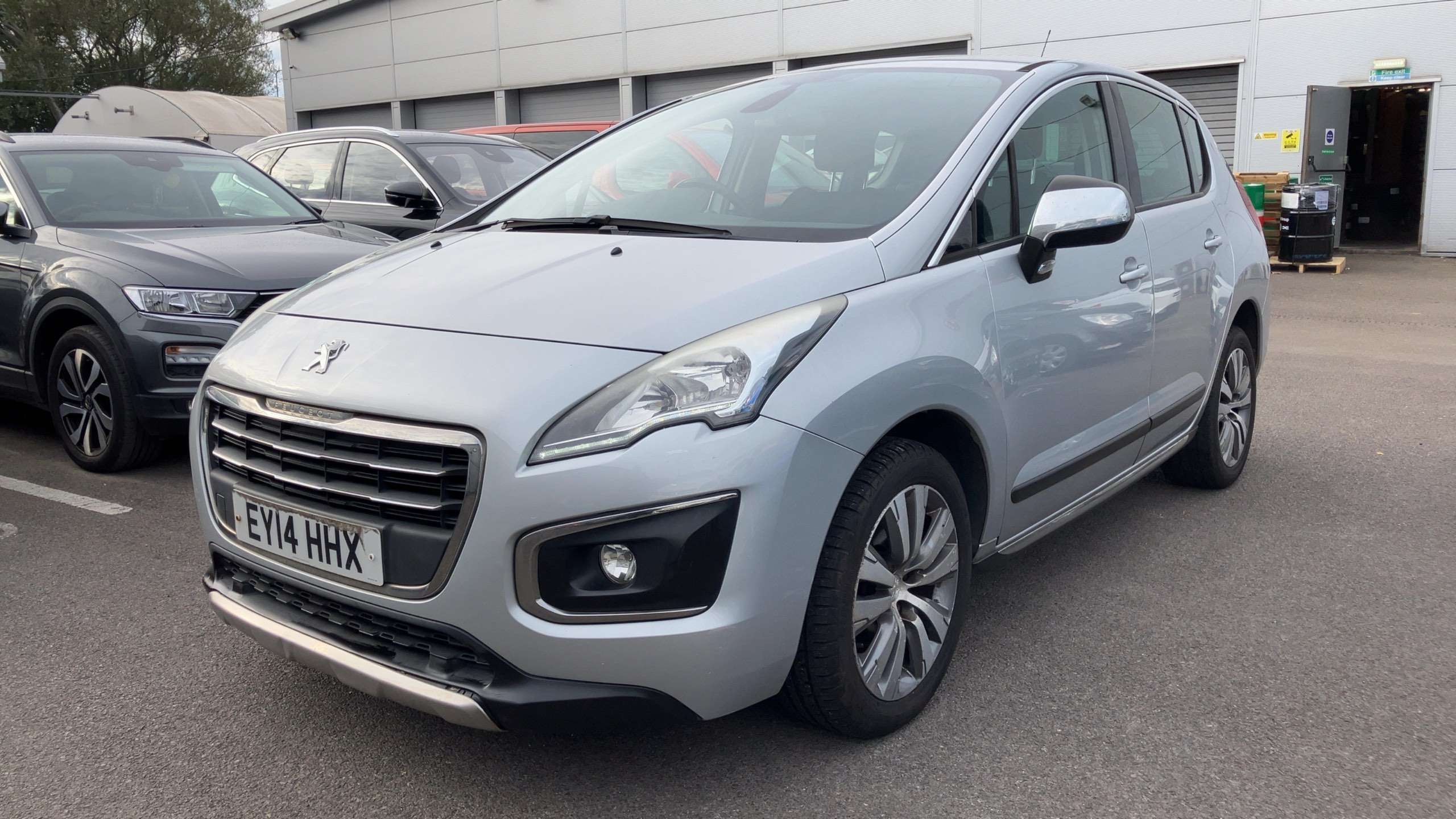 2014 PEUGEOT 3008 2014 PEUGEOT 3008