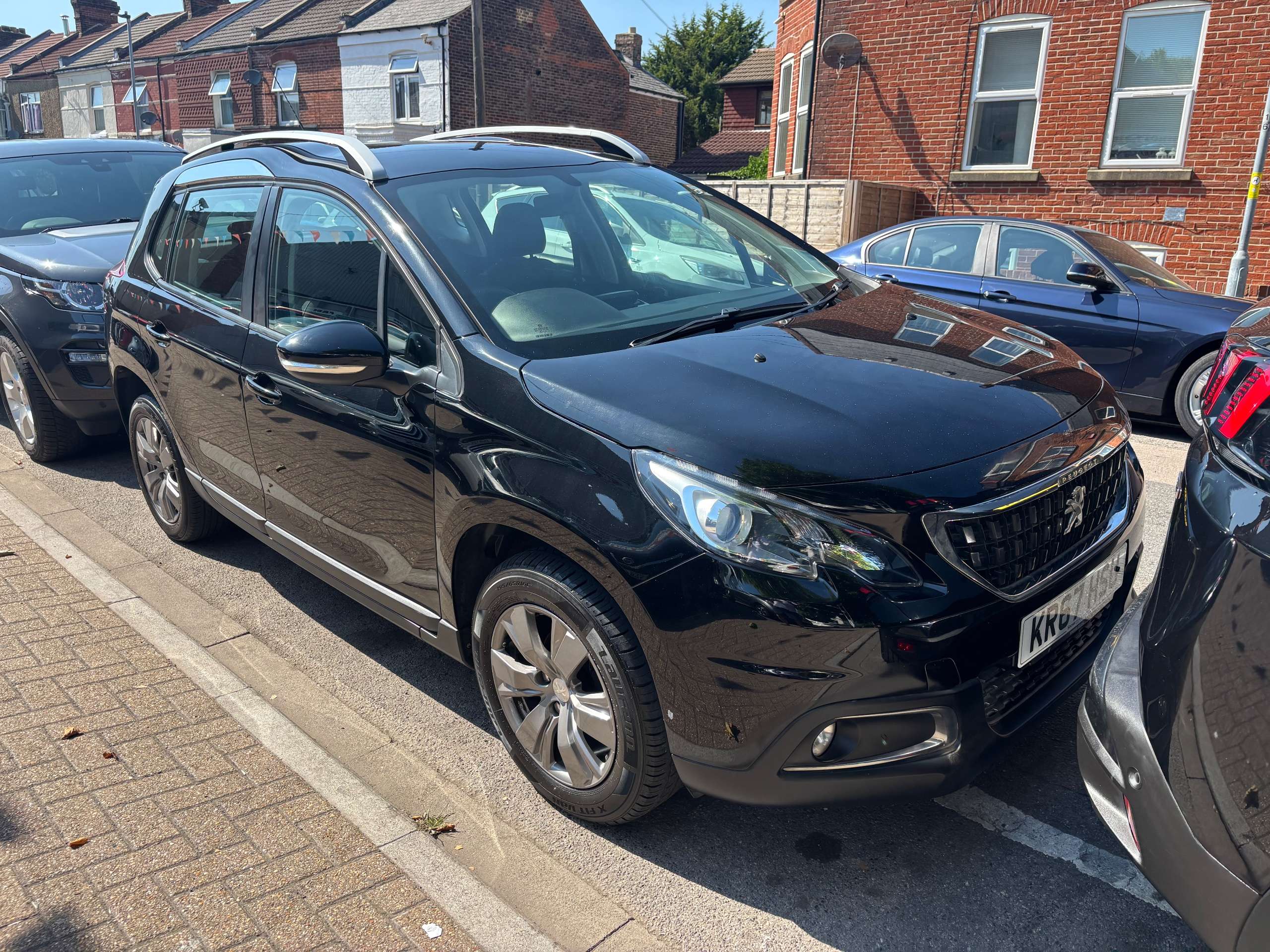 2017 PEUGEOT 2008 2017 PEUGEOT 2008