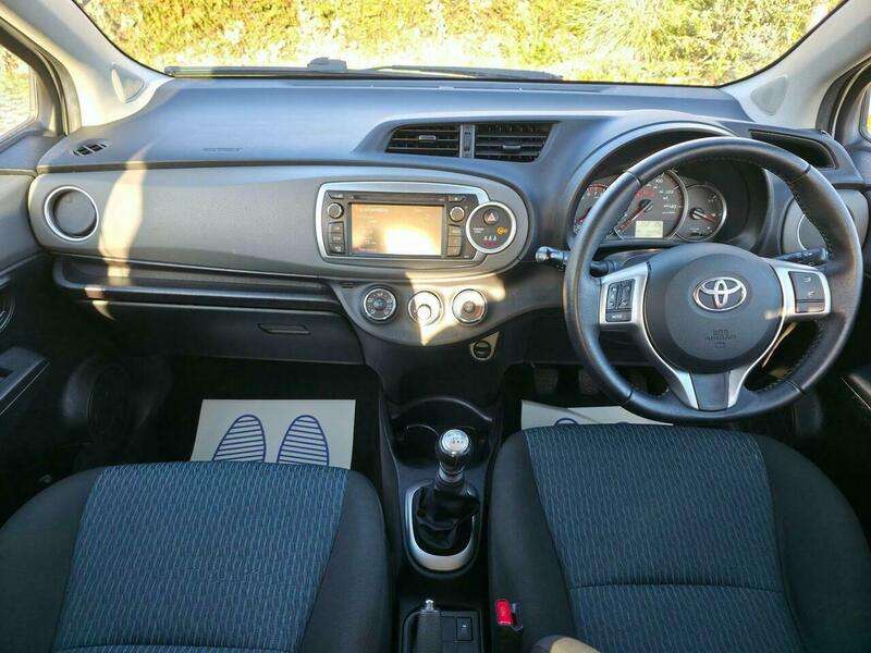 2012 TOYOTA YARIS 2012 TOYOTA YARIS