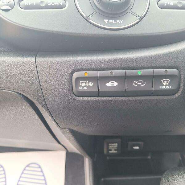 2011 HONDA JAZZ 2011 HONDA JAZZ