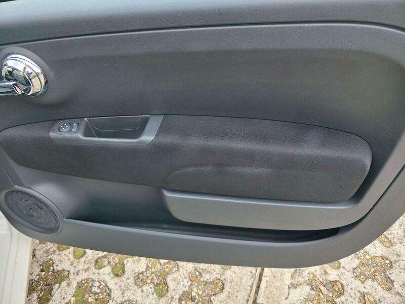 2017 FIAT 500 2017 FIAT 500