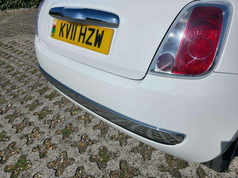 2011 FIAT 500 2011 FIAT 500