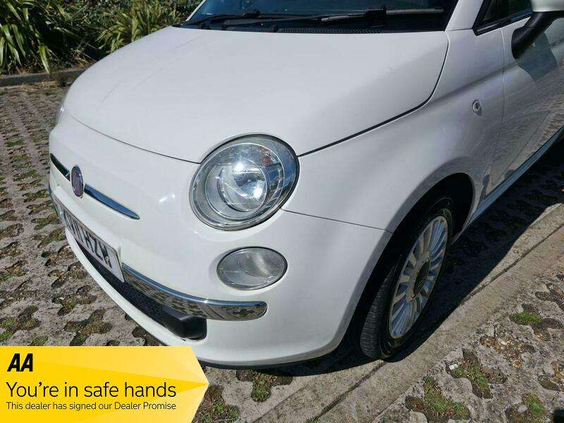 2011 FIAT 500 2011 FIAT 500
