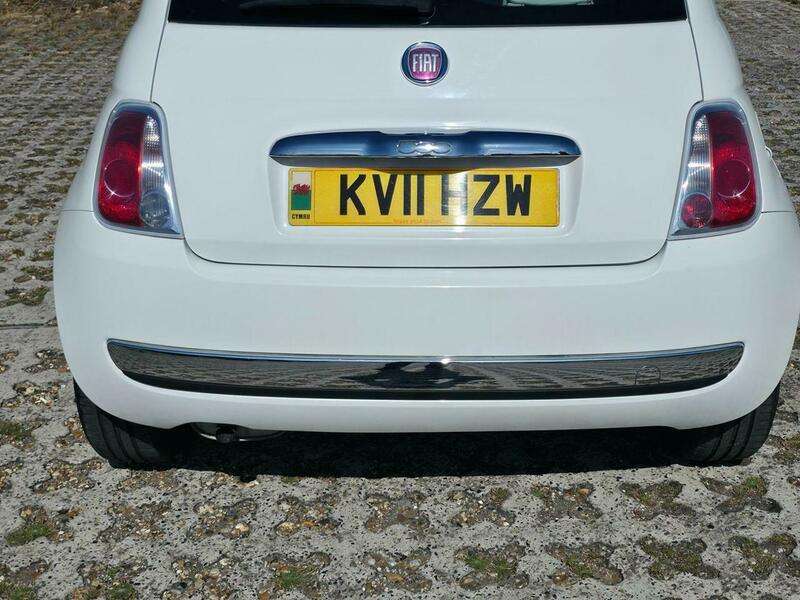 2011 FIAT 500 2011 FIAT 500