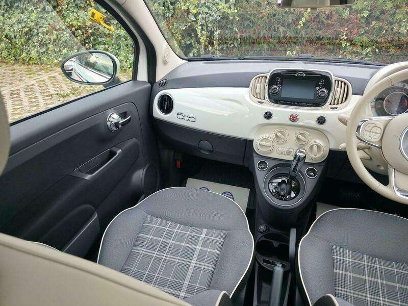 2017 FIAT 500 2017 FIAT 500