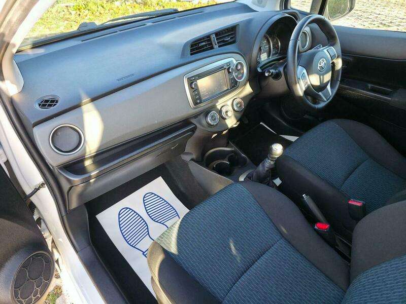 2012 TOYOTA YARIS 2012 TOYOTA YARIS