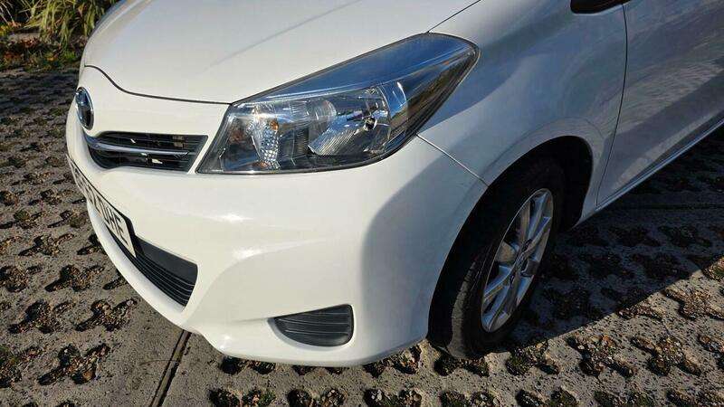 2012 TOYOTA YARIS 2012 TOYOTA YARIS