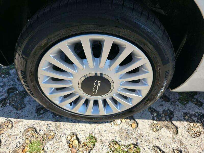 2011 FIAT 500 2011 FIAT 500