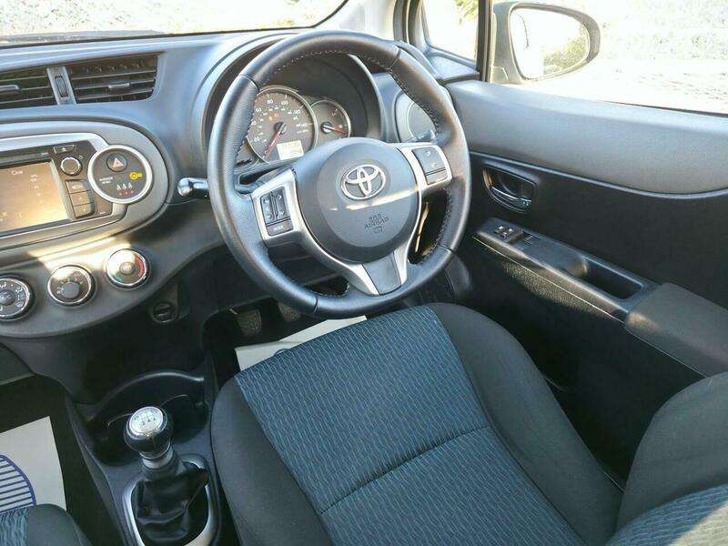 2012 TOYOTA YARIS 2012 TOYOTA YARIS