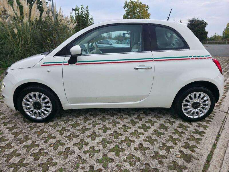 2017 FIAT 500 2017 FIAT 500